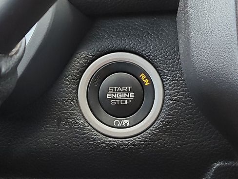 Certified 2025 RAM 3500 Laramie AWD/4WD image 27
