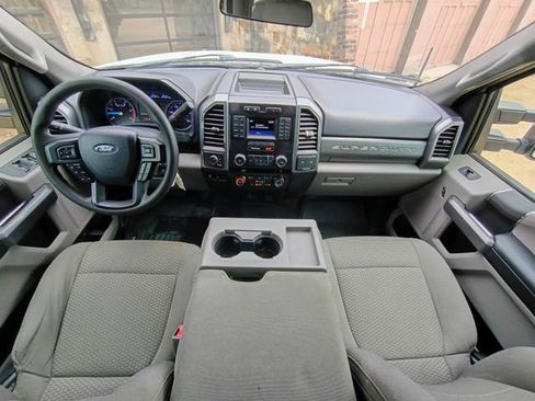 Used 2019 Ford F250 XLT image 42