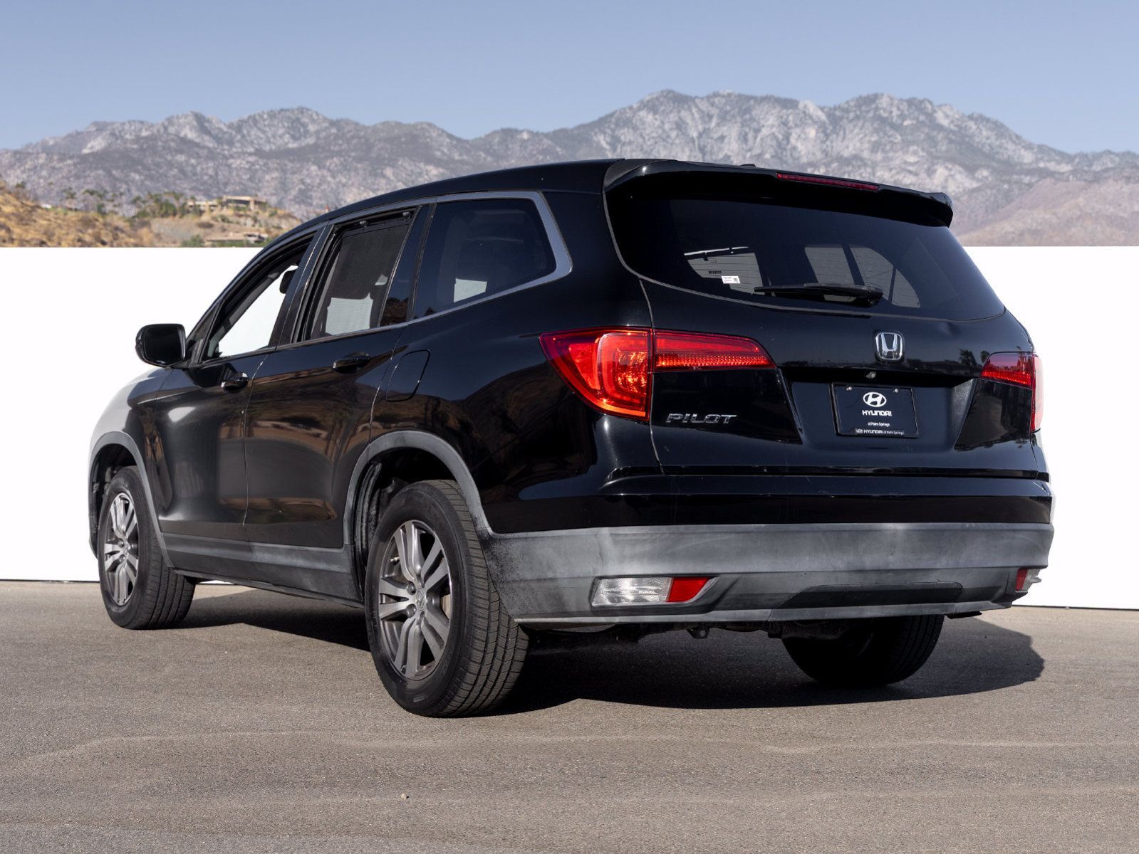 Used 2016 Honda Pilot EX-L image 4