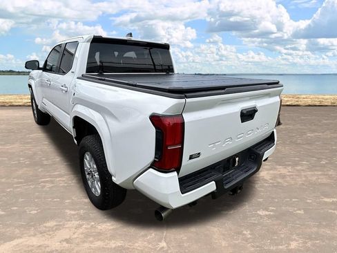 Used 2024 Toyota Tacoma SR5 RWD image 8