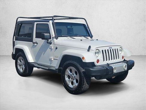 Used 2013 Jeep Wrangler Sahara w/ Connectivity Group AWD/4WD image 3