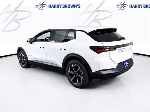 New 2026 Chevrolet Equinox EV LT image 29