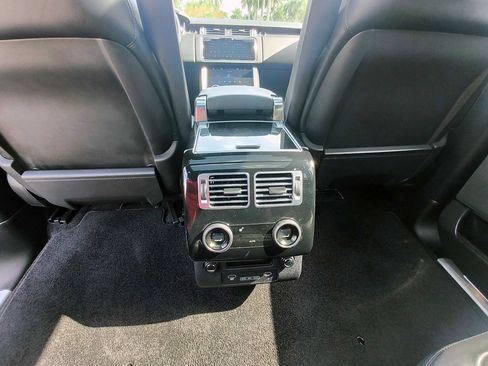 Used 2020 Land Rover Range Rover Long Wheelbase HSE AWD/4WD image 17
