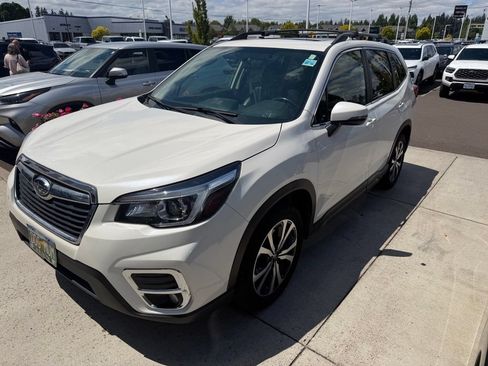 Used 2020 Subaru Forester Limited w/ Popular Package #3 AWD/4WD image 2