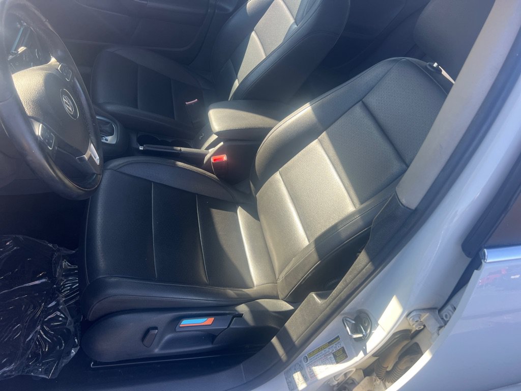 Used 2013 Volkswagen Jetta TDI FWD image 11