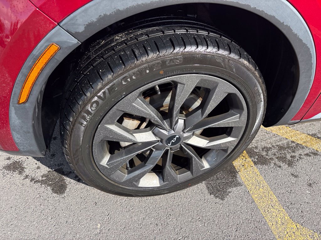 Certified 2023 Kia Sorento SX Prestige AWD/4WD image 3