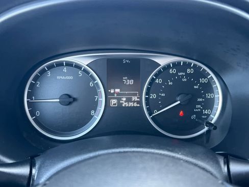 Used 2024 Nissan Kicks S image 31