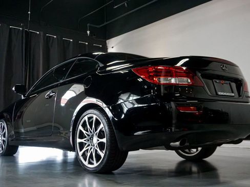 Used 2013 Lexus IS 350C w/ Luxury Pkg RWD image 22