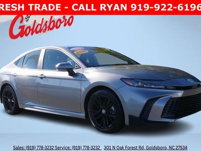 Used 2025 Toyota Camry SE