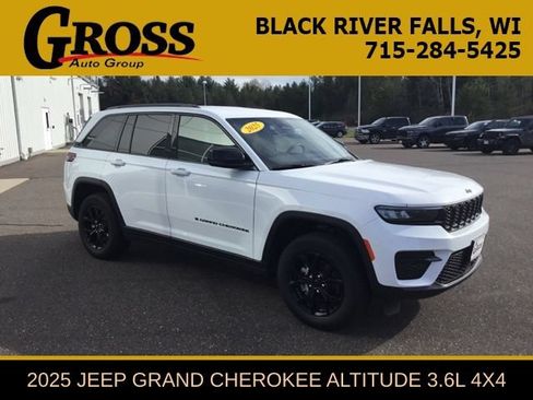 Used 2025 Jeep Grand Cherokee Altitude AWD/4WD image 1