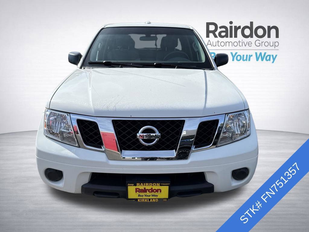 Used 2015 Nissan Frontier SL AWD/4WD image 2