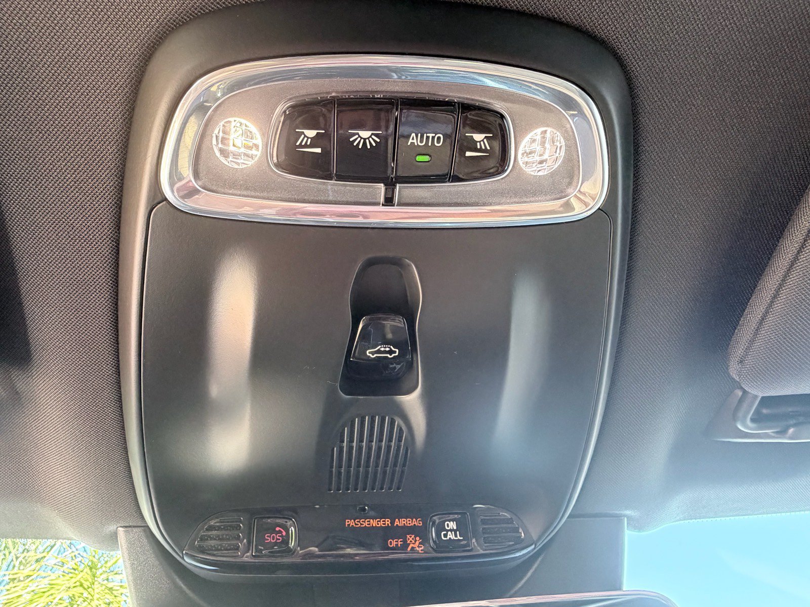 Used 2018 Volvo XC90 T6 Inscription w/ Convenience Package AWD/4WD image 17