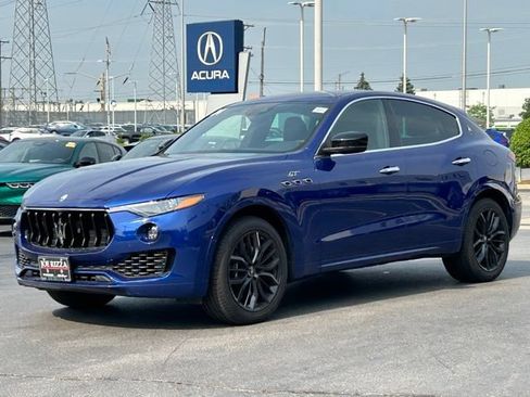 Used 2024 Maserati Levante GT Ultima AWD/4WD image 2