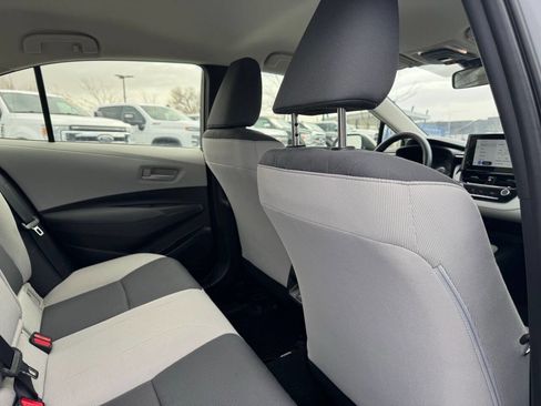 Used 2025 Toyota Corolla LE image 15