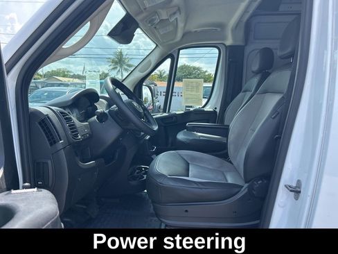 Used 2025 RAM ProMaster 2500 w/ Convenience Group FWD image 10
