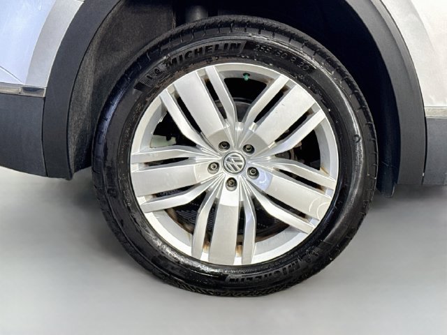 Used 2019 Volkswagen Atlas SEL AWD/4WD image 32