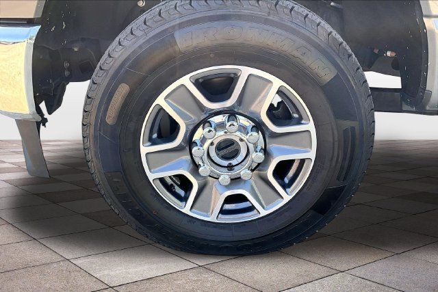 Used 2025 Ford F250 XLT AWD/4WD image 10