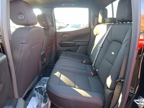 New 2026 GMC Canyon Elevation w/ Convenience Package image 6