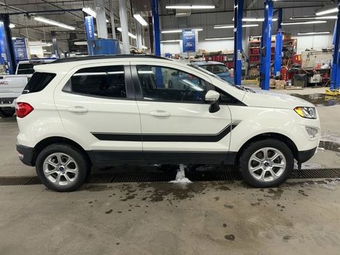 Used 2021 Ford EcoSport SE image 4