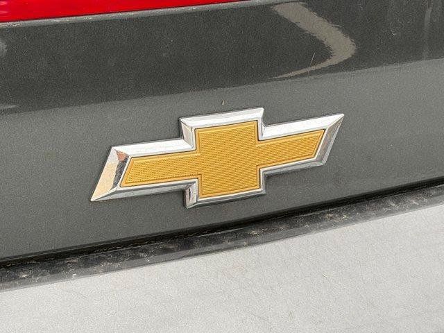Used 2018 Chevrolet Camaro LT RWD image 6