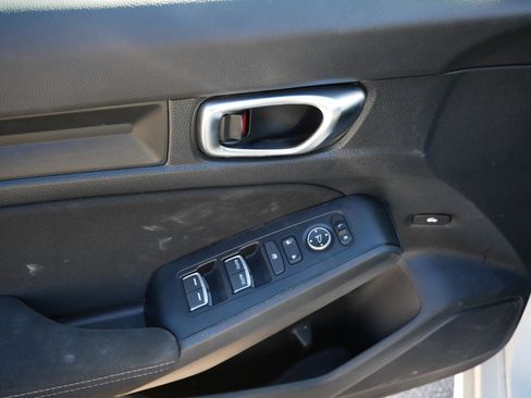 Used 2022 Honda Civic Sport image 16