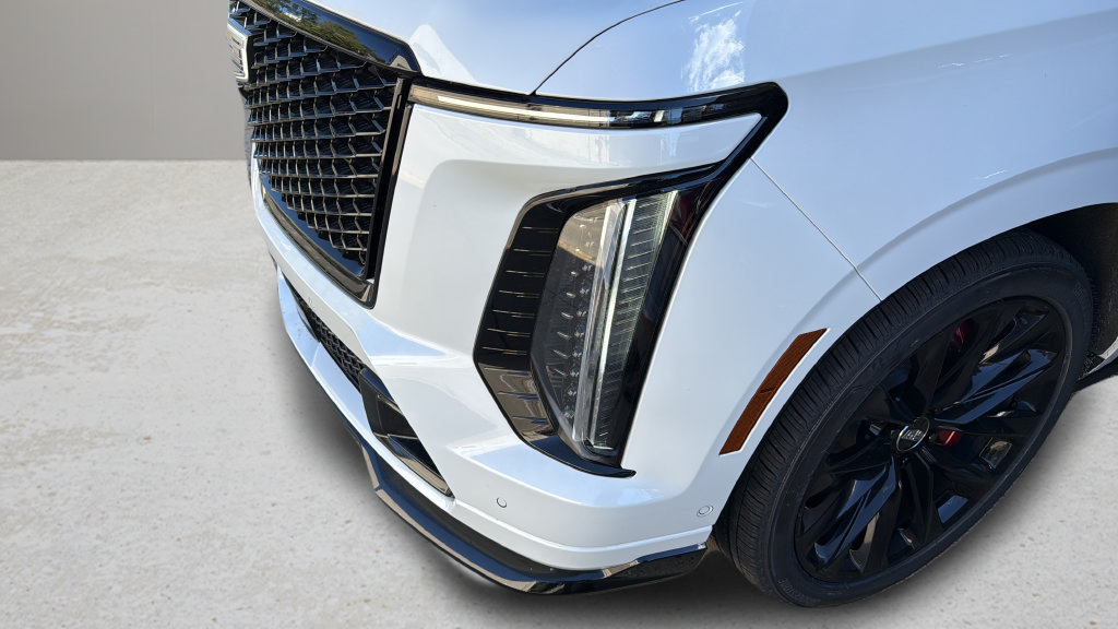Certified 2026 Cadillac Escalade V w/ LPO, ONYX Package AWD/4WD image 7