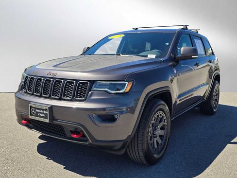 Used 2018 Jeep Grand Cherokee Trailhawk w/ Trailhawk Luxury Group AWD/4WD image 7
