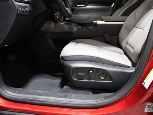 New 2026 GMC Terrain Elevation w/ Elevation Premium Package AWD/4WD image 19