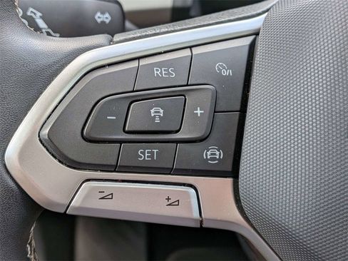 Used 2022 Volkswagen Atlas SE w/ Panoramic Sunroof Package image 27