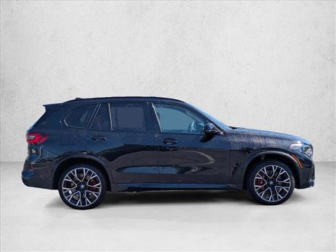 Used 2022 BMW X5 M w/ Competition Package 2 AWD/4WD image 4