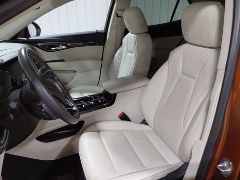 Certified 2021 Buick Envision Essence image 5