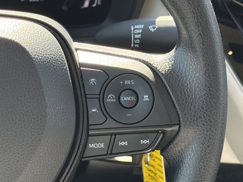 Used 2026 Toyota Corolla LE image 24