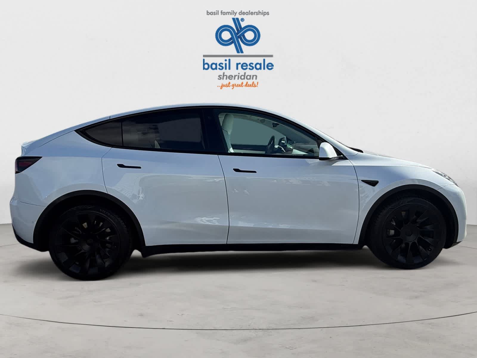 Used 2021 Tesla Model Y Long Range AWD/4WD image 8