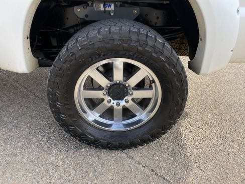 Used 2016 Ford F250 Platinum w/ FX4 Off-Road Package image 30