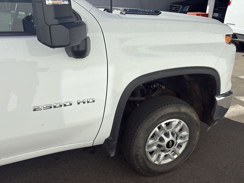 Used 2025 Chevrolet Silverado 2500 LT w/ Safety Package image 21