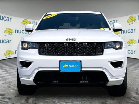 Used 2018 Jeep Grand Cherokee Altitude AWD/4WD image 2