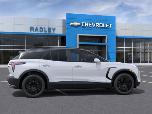 New 2026 Chevrolet Blazer EV LT image 29