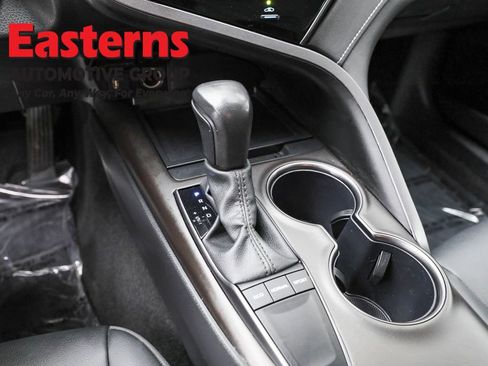 Used 2024 Toyota Camry SE FWD image 13