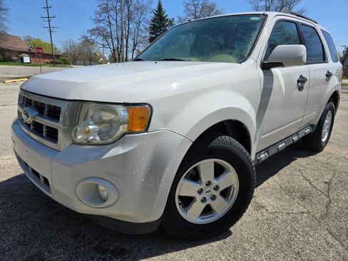 Used 2012 Ford Escape XLT image 1