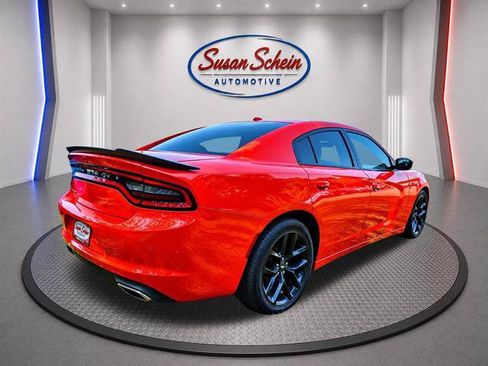 Used 2021 Dodge Charger SXT w/ Blacktop Package RWD image 4