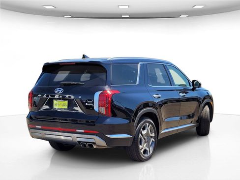 Used 2024 Hyundai Palisade Limited AWD/4WD image 7