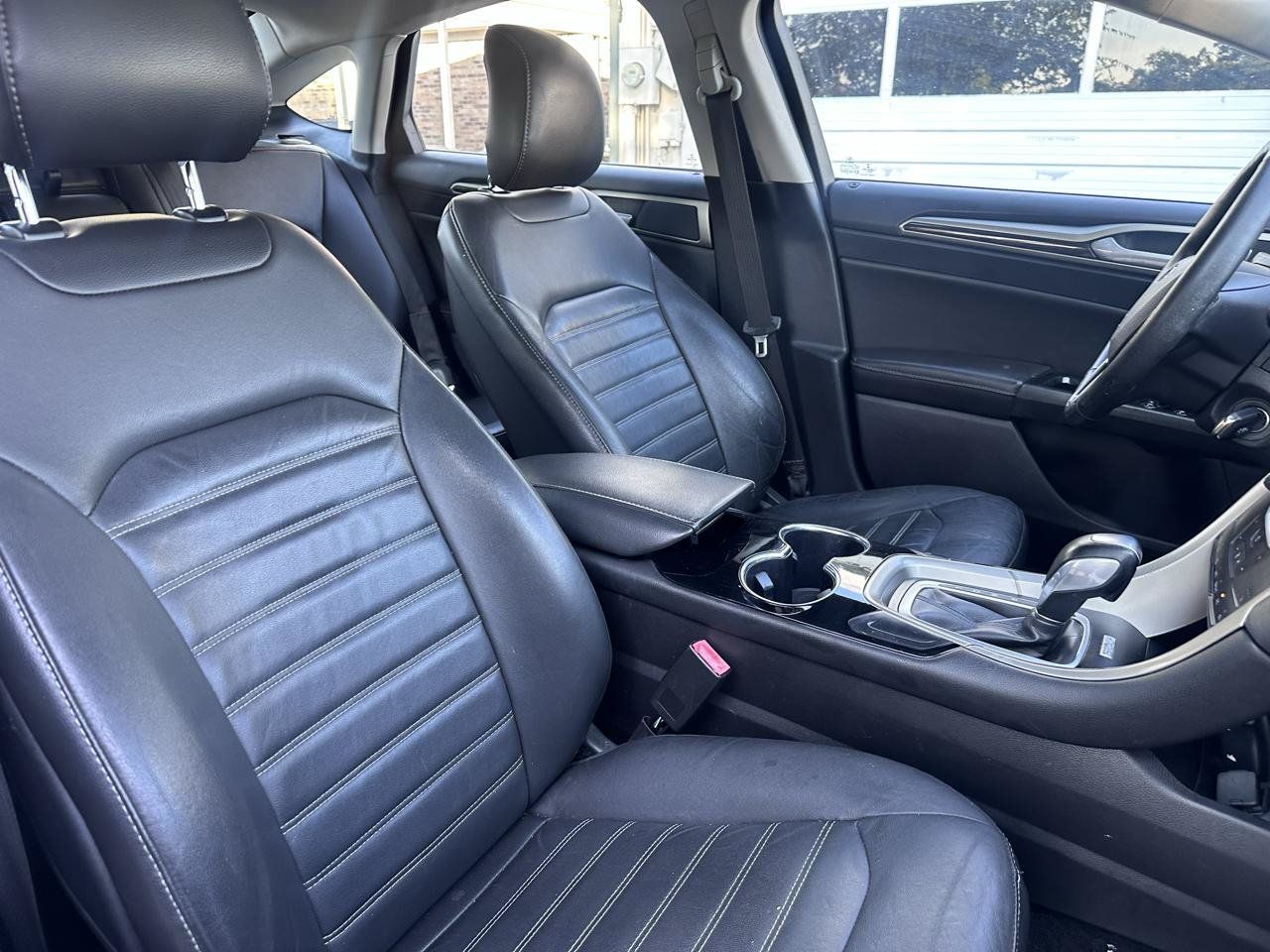Used 2014 Ford Fusion SE w/ Equipment Group 502A FWD image 13