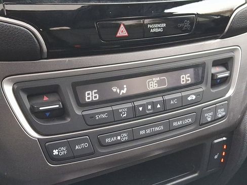 Used 2022 Honda Pilot Special Edition image 16