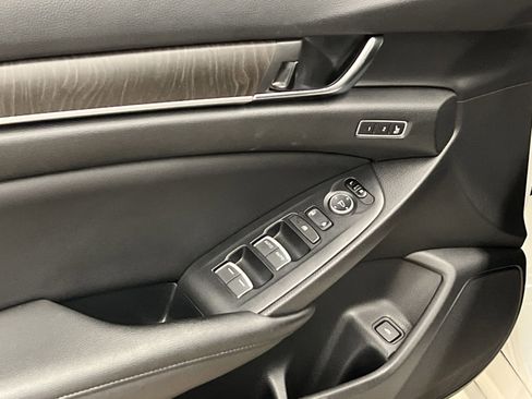 Used 2019 Honda Accord EX-L image 12