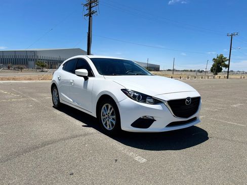 Used 2014 MAZDA MAZDA3 i Touring FWD image 3