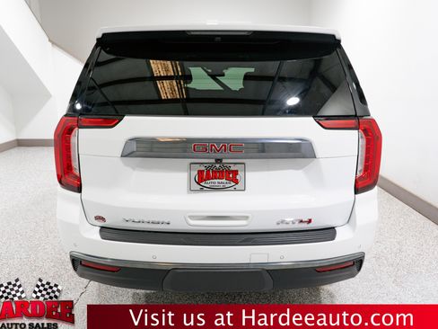 Used 2024 GMC Yukon XL AT4 image 4