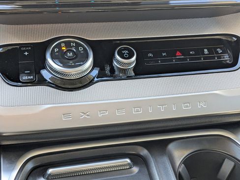 New 2026 Ford Expedition Max Active image 25