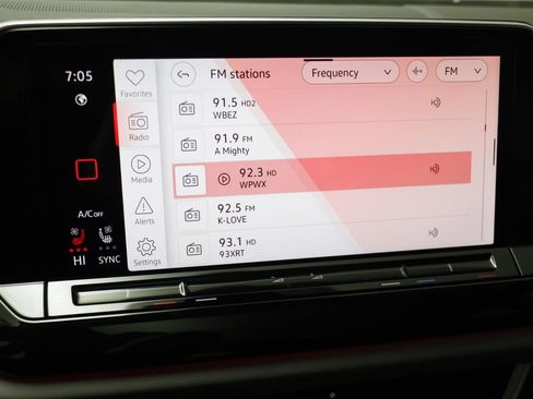 New 2026 Volkswagen Atlas Peak Edition image 8