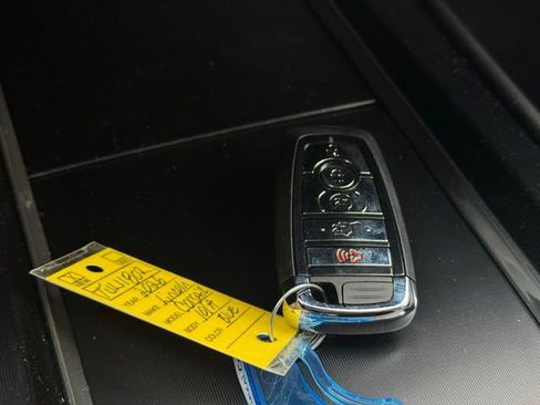 New 2026 Lincoln Corsair Premiere image 39