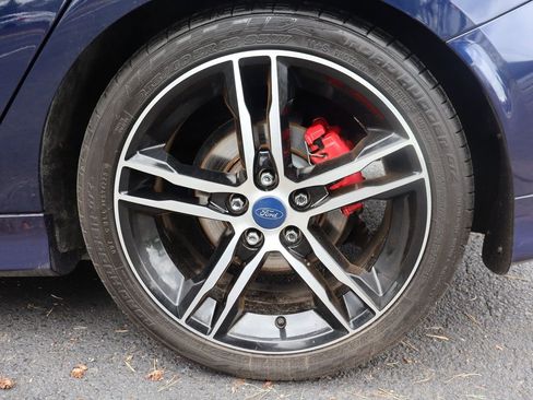 Used 2016 Ford Focus ST FWD image 43